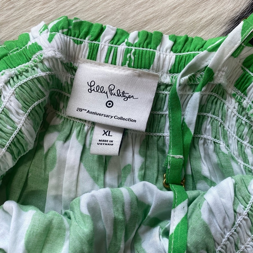 Lilly Pulitzer for Target jumpsuit featuring a green and white palm leaf print - Picture 7 of 8